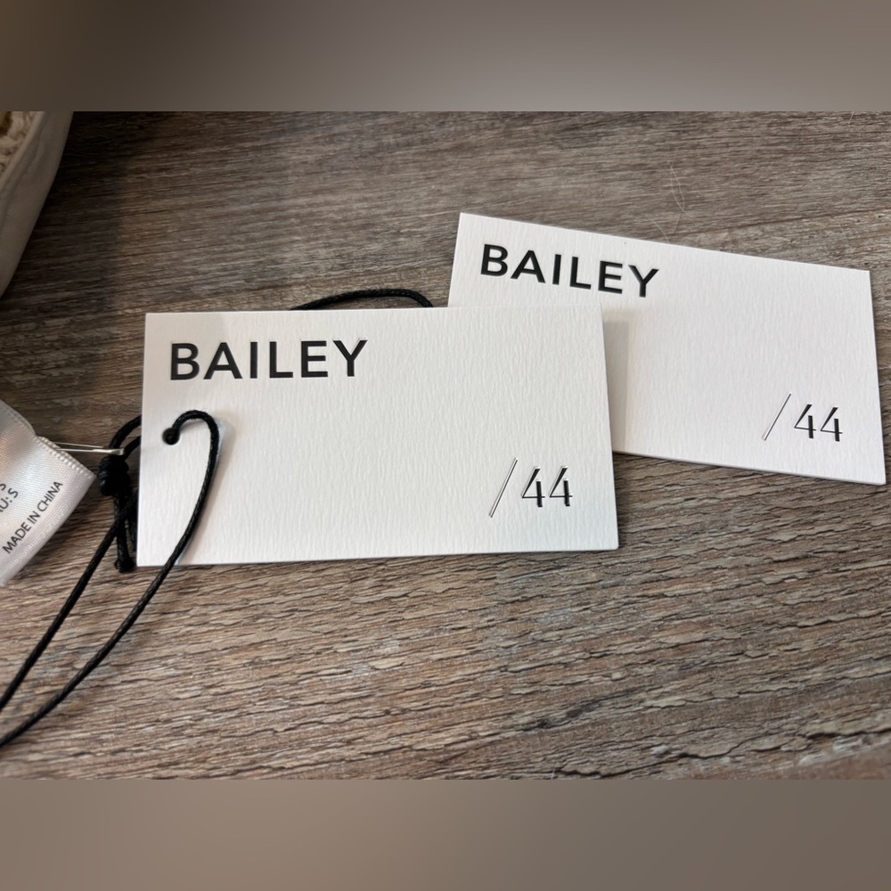 Bailey 44 Set - Picture 4 of 4